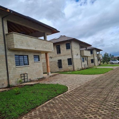 The Landing Nanyuki Cottages Екстер'єр фото