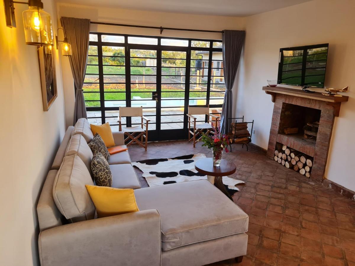 The Landing Nanyuki Cottages Екстер'єр фото