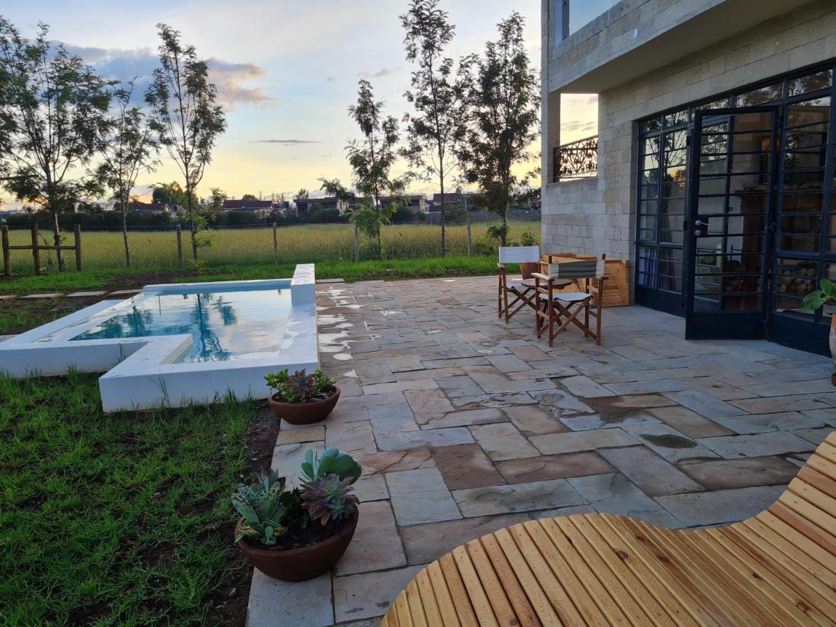 The Landing Nanyuki Cottages Екстер'єр фото